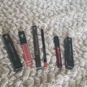💖Younique Nude/Pink Lip Bundle💖